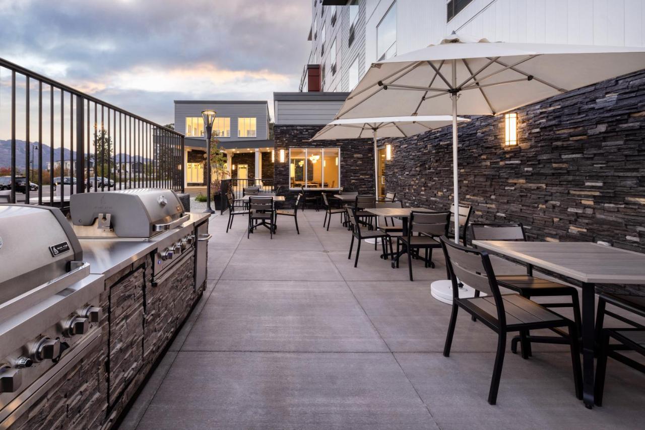 Towneplace Suites By Marriott West Kelowna Dış mekan fotoğraf