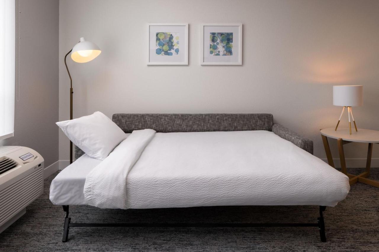 Towneplace Suites By Marriott West Kelowna Dış mekan fotoğraf