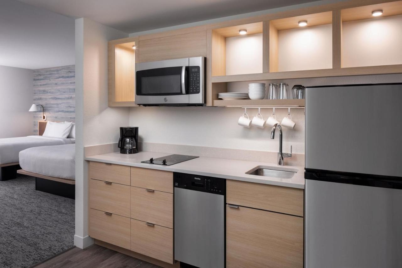 Towneplace Suites By Marriott West Kelowna Dış mekan fotoğraf
